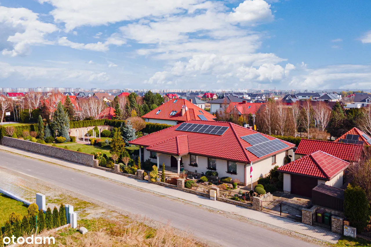 You are currently viewing Piękny dom parterowy z ogrodem zimowym|PREMIUM
